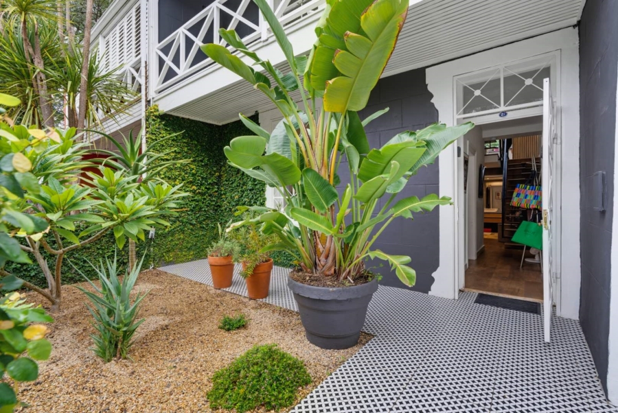 2 Bedroom Property for Sale in De Waterkant Western Cape